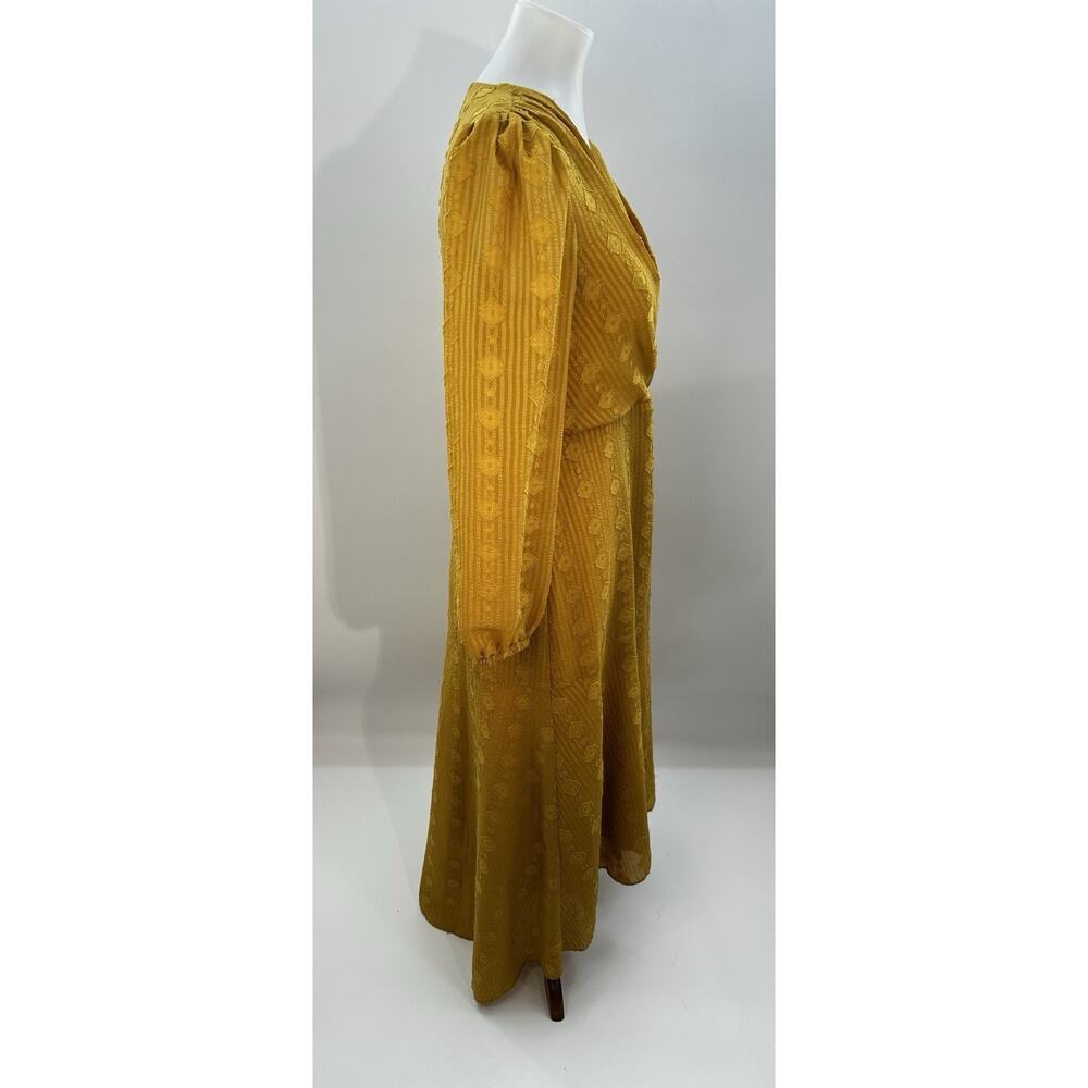 Maggy London Mustard Yellow Midi Dress Long Sleeve V-Neck Textured Sz 8 - Picture 7 of 11